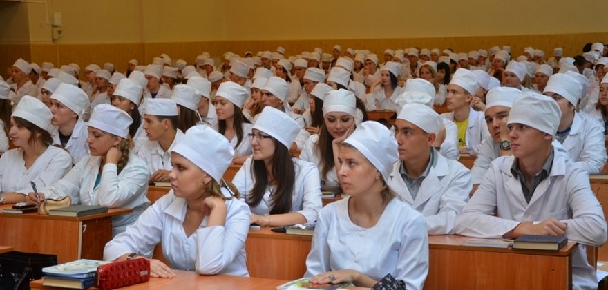Студенты-медики_Медпросвіта