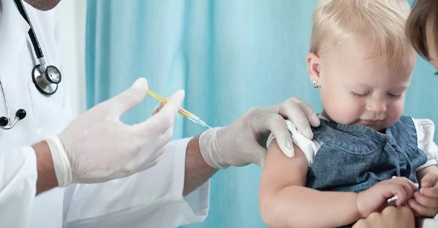 У чому небезпека гемофільної інфекції і якими вакцинами в Україні проводять профілактичні щеплення?