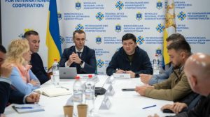 Робочий візит міністра Віктора Ляшка на Миколаївщину: доступність ліків, розвиток сімейної медицини та нові автівки для «екстренки»