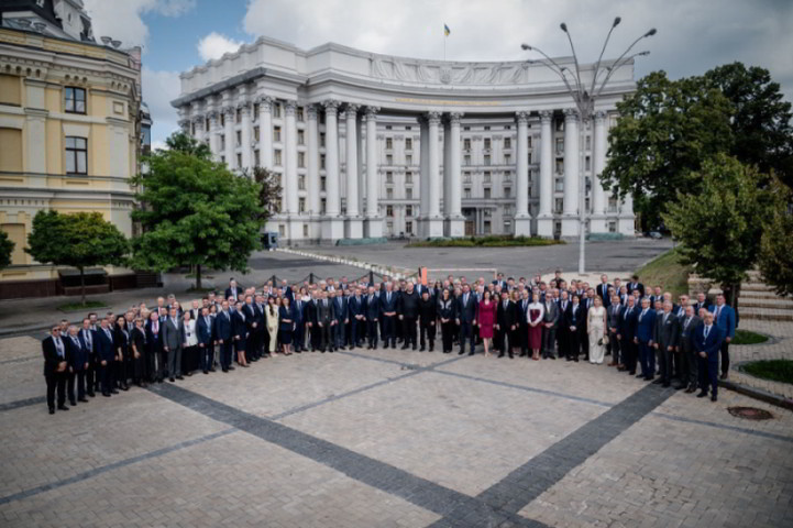 МОЗ реалізує медичний напрям безпекових угод: вже підписано 11 міжнародних документів з країнами-партнерами