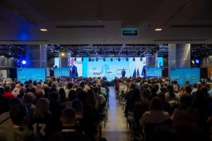 Пропускна спроможність системи реабілітації становить вже понад 16 тисяч сеансів на день - міністр Віктор Ляшко
