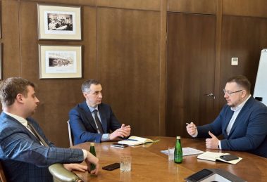 МОЗ і профспілки обговорили соціальний захист медиків та умови праці в галузі